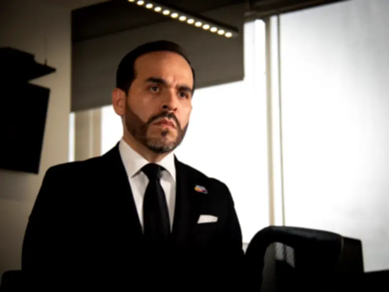 Abelardo De la Espriella denuncia amenaza del ELN como objetivo militar en campaña presidencial