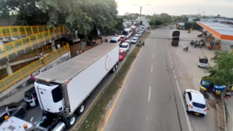 Accidentes paralizan vías en Cartagena: trancón en Troncal de Occidente y Mamonal