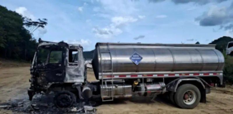 Alerta en corredores viales por robos de maquinaria y ataques violentos en estaciones de peaje