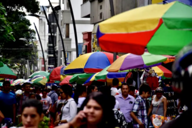 Bucaramanga enfrenta crisis de espacio público por invasión de ventas informales en el Centro