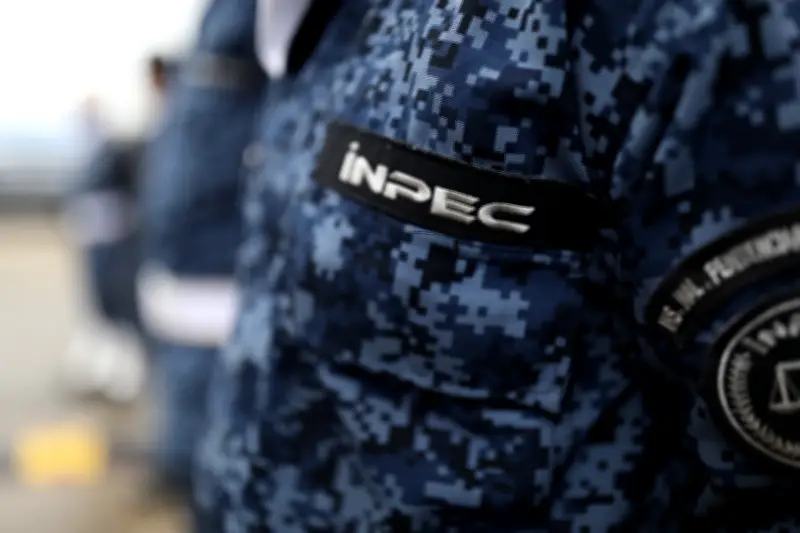 Capturan a funcionario del INPEC por irregularidades en evento político de Álvaro Uribe