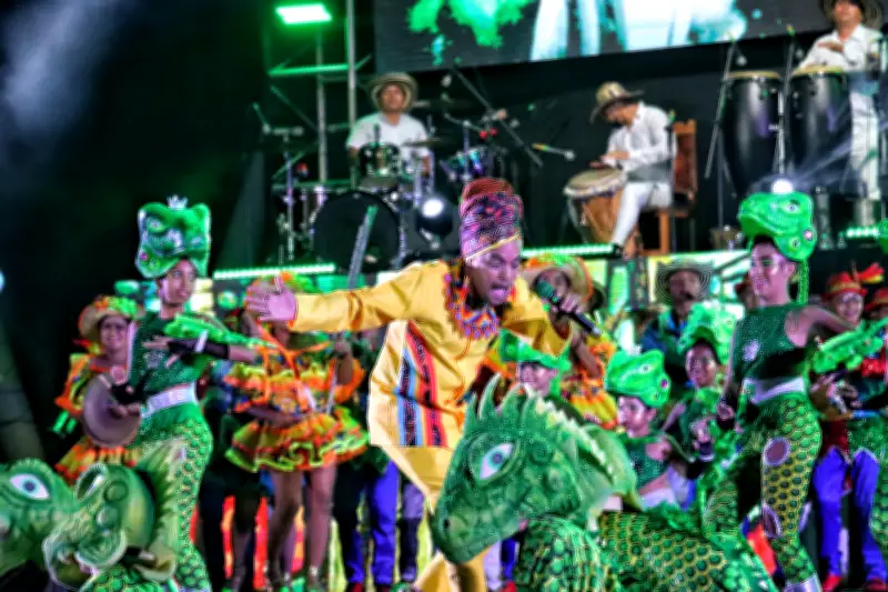 Carnaval del Atlántico rinde tributo a la tradición con espectáculo de 520 artistas