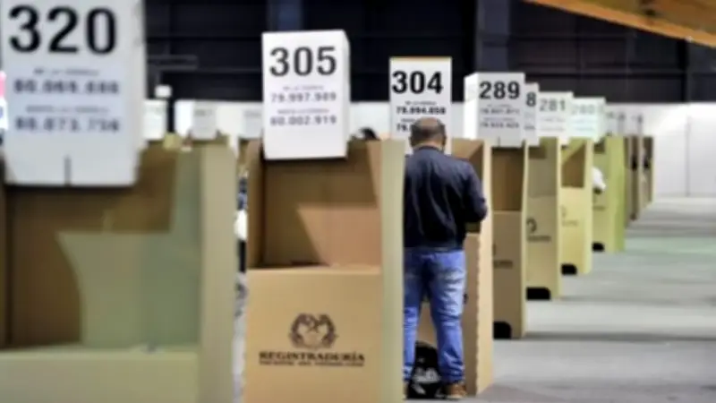 Contralor afirma que el sistema electoral colombiano es confiable y robusto