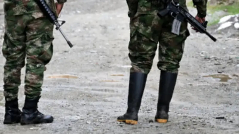 Denuncian reclutamiento de menores por autodefensas en Santa Marta mediante redes sociales