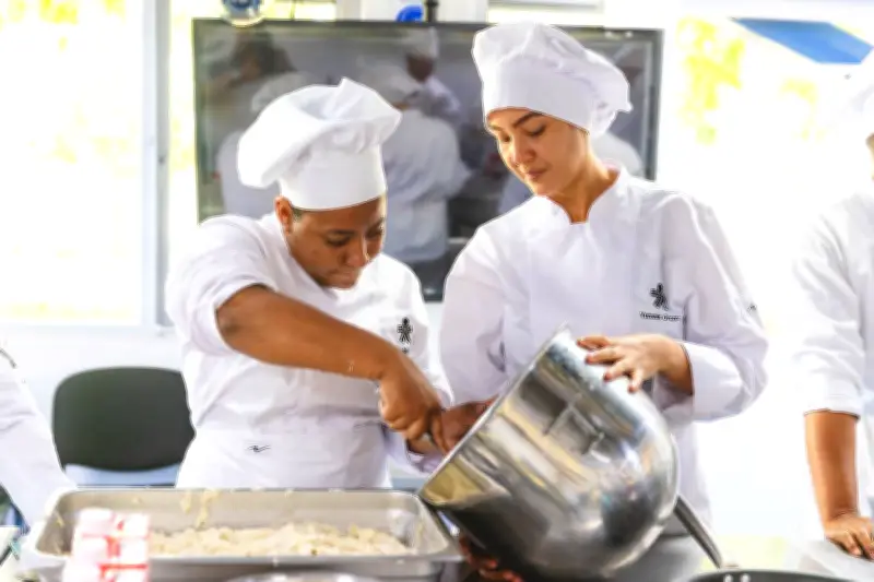 Gobernación de Santander abre convocatoria de cursos gratuitos para mujeres en Bucaramanga