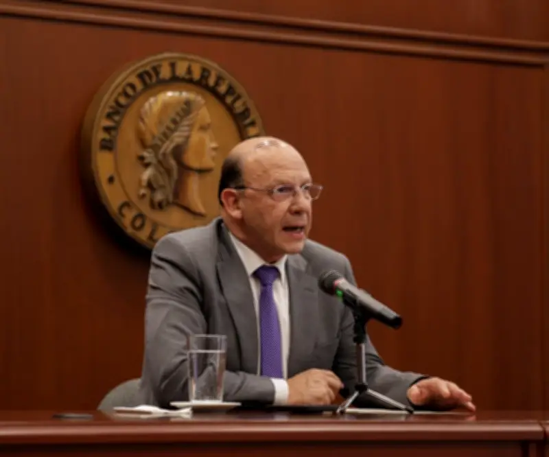 Hacienda emite $900.000 millones en títulos cortos con alta demanda pese a tasas elevadas