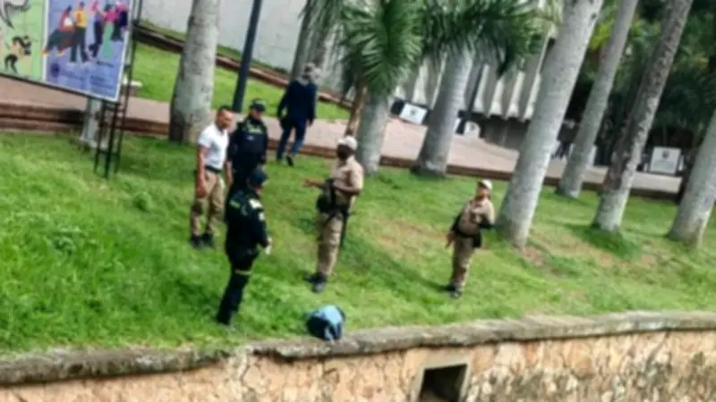 Hallan cabeza humana en bolsa cerca de la Alcaldía de Cali en segundo caso de decapitación