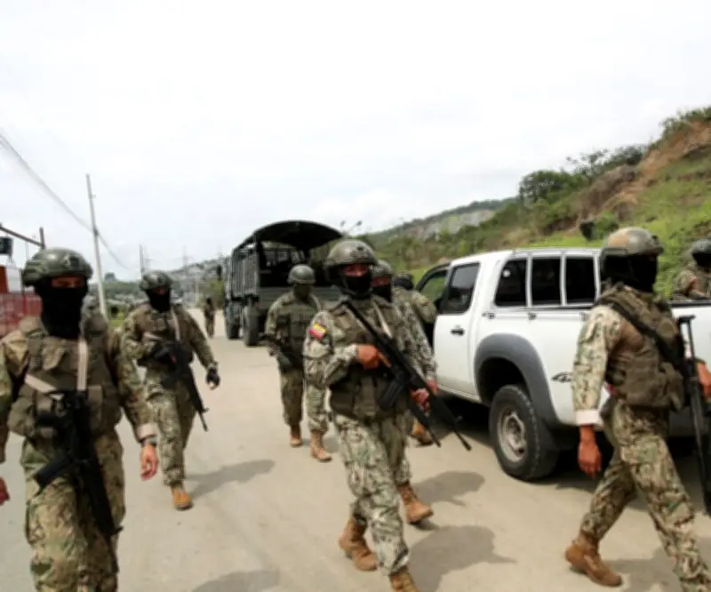 Human Rights Watch denuncia parámetros de exclusión de medios en eventos oficiales de Ecuador