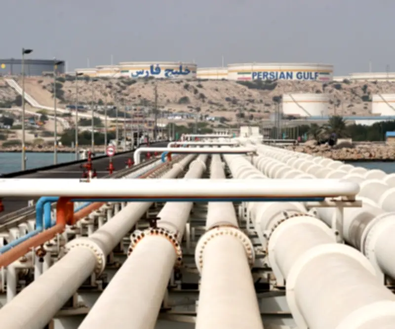 Irán acelera carga de petróleo ante despliegue militar de EE.UU. en Oriente Medio