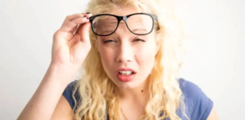 Oftalmóloga recomienda alimentos clave para proteger la salud ocular y prevenir enfermedades