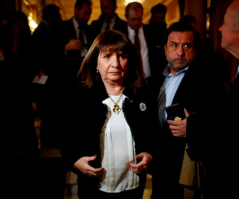 Patricia Bullrich defiende reforma laboral y explica por qué no eliminaron aportes sindicales