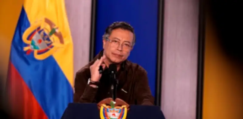 Petro arremete contra el Banco de la República: “Al gerente le falta caminar el campo”