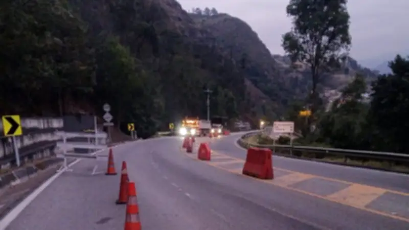 Vía Bogotá-Villavicencio opera con restricciones este viernes tras incidentes nocturnos