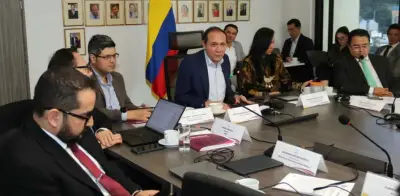 Acrip exhorta a empresas a mantener salarios tras suspensión del aumento del mínimo