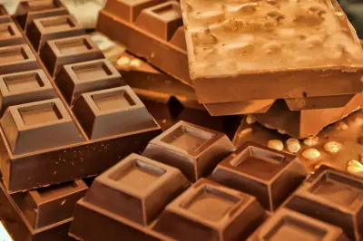 Alerta por alza de precios: chocolatina Jet podría volver a costar $1.300 por impuesto de Petro