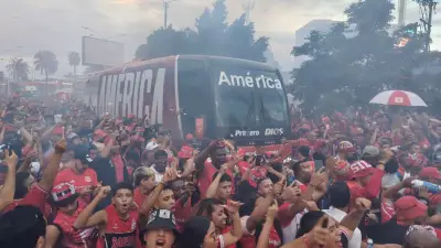 América de Cali vs. Santa Fe: Multitudinaria llegada 'escarlata' al Pascual Guerrero para fecha 6 de Liga BetPlay