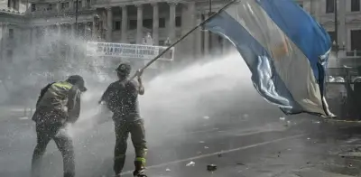 Argentina aprueba reforma laboral en medio de huelga general: cambios clave y próximos pasos