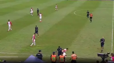 Arias y Villa protagonizan tenso enfrentamiento en el fútbol argentino