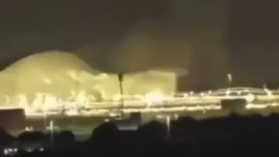 Ataque con misiles en aeropuerto de Emiratos Árabes deja un muerto y siete heridos