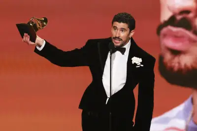 Bad Bunny hace historia en Billboard: logra el número 1 con DTMF y domina el Top 10 global