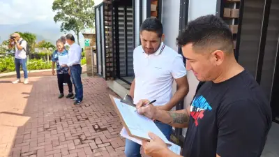 Cali reubica a comerciantes informales en módulos dentro del Ecoparque Cristo Rey