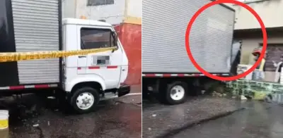 Camión se estrella contra vivienda en San Cristóbal, Bogotá: muro evitó tragedia mayor