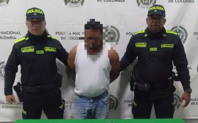 Capturan a dos delincuentes en Baranoa tras robo con arma de fuego y recuperan joyas de oro