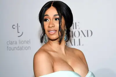 Cardi B anuncia cirugía en Colombia, potencia mundial en turismo médico estético