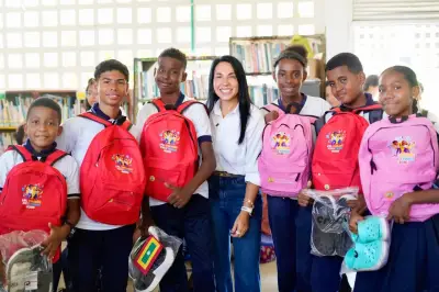 Cartagena lanza campaña 'Al Colegio Voy con Toda' para garantizar útiles escolares a niños vulnerables