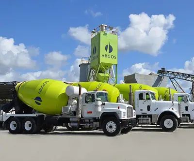 Cementos Argos invierte $38.647 millones en proyectos sociales durante 2025 con impacto en 1 millón de personas