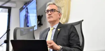 Christian Garcés, candidato del Centro Democrático, propone reducir gastos del Estado para bajar impuestos