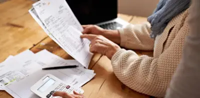 Cómo proteger las finanzas personales ante la incertidumbre económica en Colombia