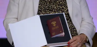 Colombia lanza nuevo pasaporte con tecnología de punta y símbolos nacionales