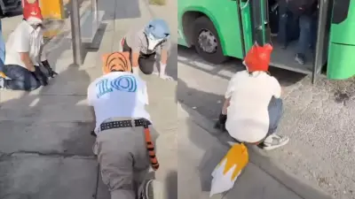 Conductor cierra puerta del bus a joven Therian en Bogotá: incidente captado en video