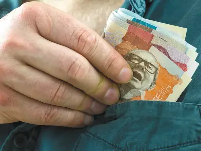 Consejo de Estado suspende incremento del salario mínimo para 2026: reacciones divididas