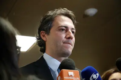 Contraloría de Medellín investiga 250 procesos represados durante gestión de Daniel Quintero