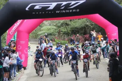 Copa Antioquia MTB 2026 arranca con éxito en Medellín con participación de 300 ciclistas