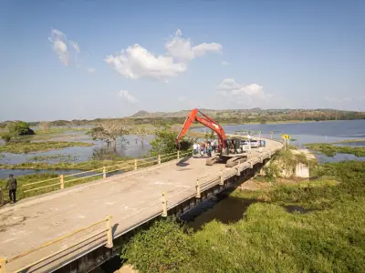 Córdoba activa 9 frentes de trabajo con maquinaria para mitigar inundaciones en ríos Sinú, San Jorge y Canalete