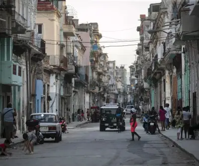 Cuba retira asesores de seguridad de Venezuela bajo presión de Estados Unidos