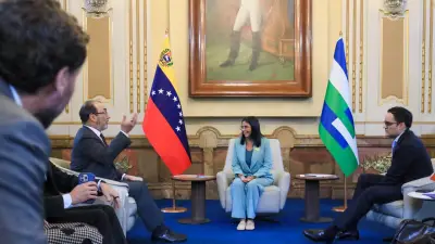 Delcy Rodríguez se reúne con colombiano Sergio Díaz-Granados de CAF en Caracas