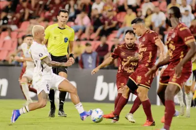 Deportes Tolima avanza a tercera fase de Copa Libertadores tras vencer en penales