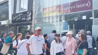 Docentes de Antioquia trasladan protestas a Bogotá por fallas en sistema de salud