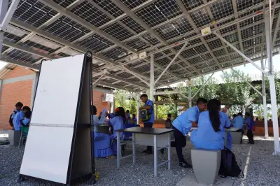 Ecopetrol instala sistema solar en internado wayuu de La Guajira para 1.600 estudiantes