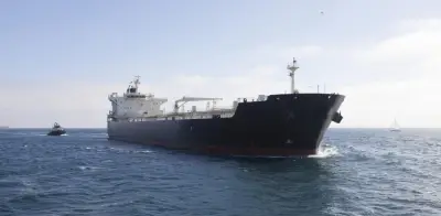 EE.UU. impone sanciones a 30 entidades y buques iraníes por ventas ilícitas de petróleo y producción de armas