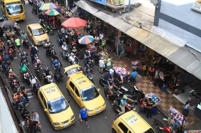 El Centro de Bucaramanga: Un corazón histórico que lucha contra el caos y la desatención