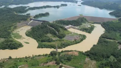 Embalses colombianos alcanzan niveles críticos con vertimientos extraordinarios en el sistema eléctrico