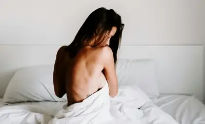 Fingir orgasmos: cómo afecta la comunicación y la salud sexual en las relaciones