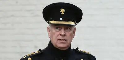 Gobierno británico evalúa expulsar al expríncipe Andrés de la línea sucesoria real