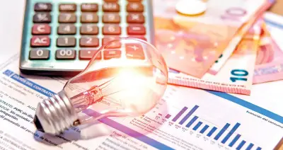 Gobierno exige bajada de precios de energía eléctrica ante altos niveles de embalses