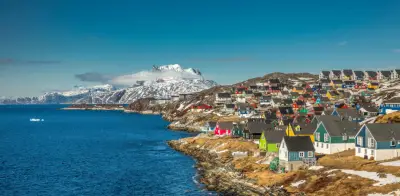 Groenlandia: el nivel del mar desciende mientras sube globalmente por el deshielo